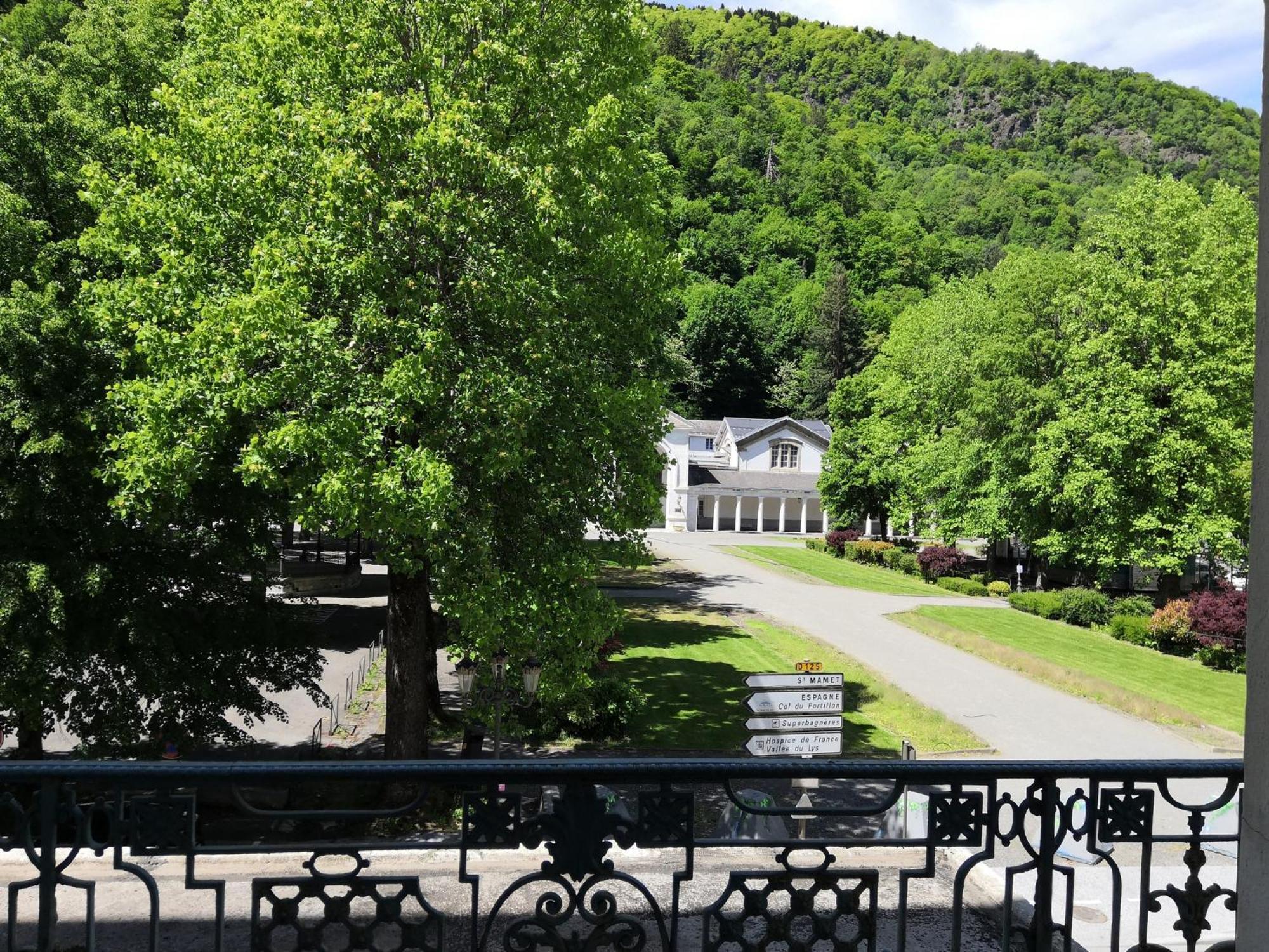 Bagnères-de-Luchon Royal Luchon 아파트 호텔 외부 사진