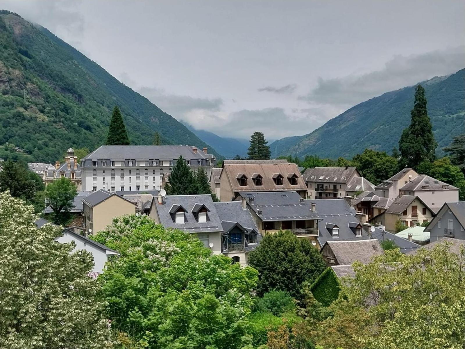 Bagnères-de-Luchon Royal Luchon 아파트 호텔 외부 사진